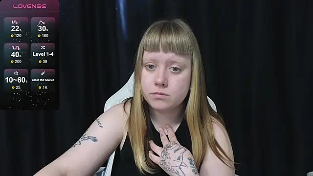Snapshot of June_shy0 chatting on March 11, 2026, 7:03 am June shy0 online show from March 11, 2026, 7:03 am