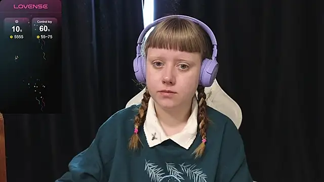 Snapshot of June_shy0 chatting on March 22, 2026, 7:34 am June shy0 online show from March 22, 2026, 7:34 am