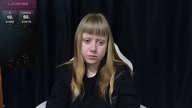 Snapshot of June_shy0 chatting on March 27, 2026, 6:52 am June shy0 online show from March 27, 2026, 6:52 am