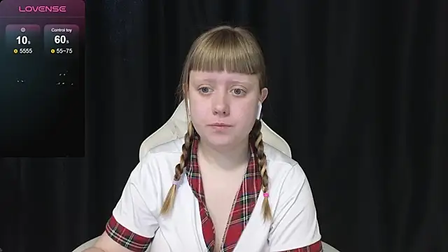 Snapshot of June_shy0 chatting on March 29, 2026, 6:35 am June shy0 online show from March 29, 2026, 6:35 am