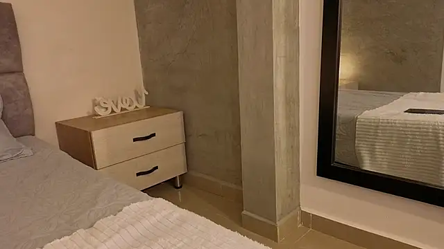 Emma gatess online show from March 13, 2026, 12:34 pm