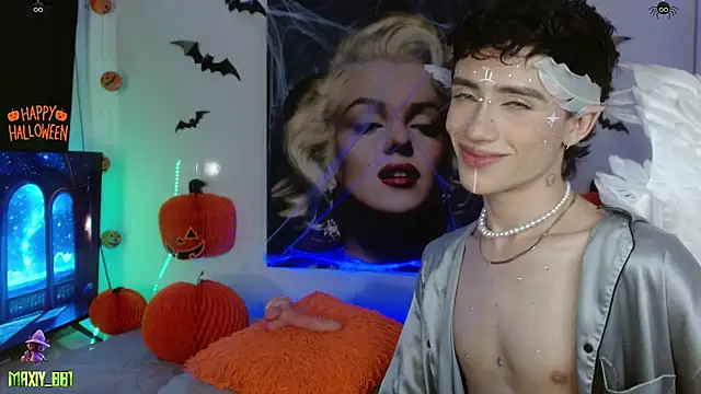 maxiy 001 online show from October 26, 2025, 6:41 am