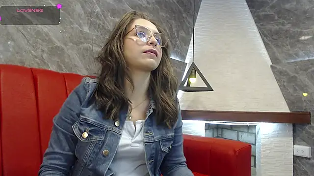 Snapshot of _isaabellaa chatting on March 3, 2025, 11:22 am isaabellaa online show from March 3, 2025, 11:22 am