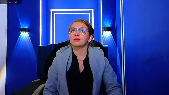  isaabellaa online show from June 26, 2026, 3:27 pm