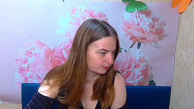 Snapshot of FreyaDak chatting on September 28, 2025, 5:02 am FreyaDak online show from September 28, 2025, 5:02 am