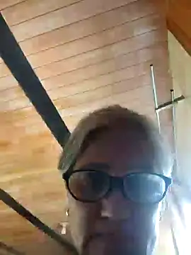 Edged Hot69 online show from December 11, 2024, 5:48 pm