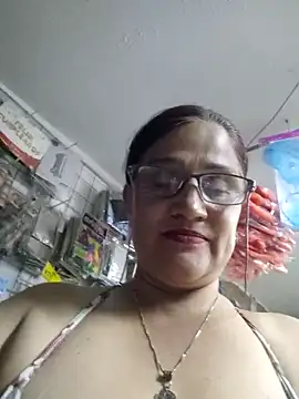 Edged Hot69 online show from October 28, 2025, 11:51 pm