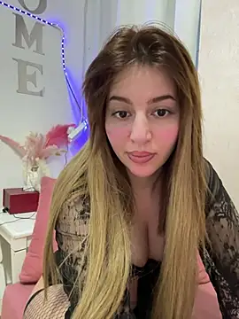 Snapshot of Hot_malak chatting on February 4, 2026, 5:52 pm Hot malak online show from February 4, 2026, 5:52 pm