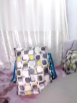 Cat Sharisa online show from November 1, 2025, 7:49 pm