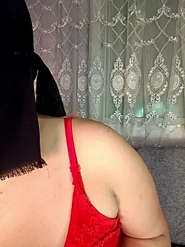 Cat Sharisa online show from January 12, 2026, 9:58 am