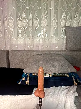 Cat Sharisa online show from February 5, 2026, 9:47 am