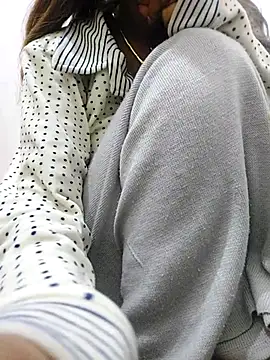 7alawa-44 online show from February 21, 2025, 2:59 pm