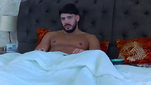 Snapshot of DustinKeent chatting on January 23, 2025, 10:32 am DustinKeent online show from January 23, 2025, 10:32 am