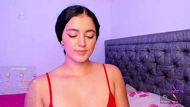 Adhara-zanne online show from November 14, 2025, 2:21 am