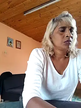 Snapshot of Goodgirlsue_77 chatting on February 11, 2025, 1:51 pm Goodgirlsue 77 online show from February 11, 2025, 1:51 pm