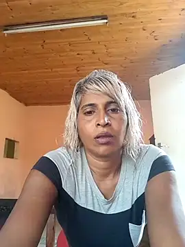 Snapshot of Goodgirlsue_77 chatting on February 24, 2025, 10:37 am Goodgirlsue 77 online show from February 24, 2025, 10:37 am