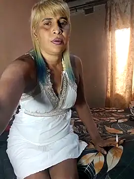 Snapshot of Goodgirlsue_77 chatting on October 16, 2025, 1:01 pm Goodgirlsue 77 online show from October 16, 2025, 1:01 pm