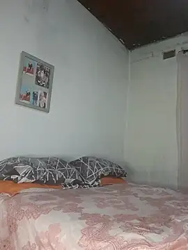 Snapshot of Goodgirlsue_77 chatting on November 27, 2025, 7:16 pm Goodgirlsue 77 online show from November 27, 2025, 7:16 pm