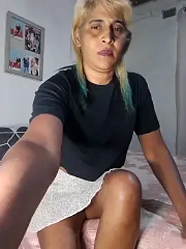 Snapshot of Goodgirlsue_77 chatting on December 4, 2025, 4:05 pm Goodgirlsue 77 online show from December 4, 2025, 4:05 pm