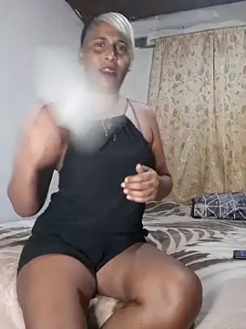 Snapshot of Goodgirlsue_77 chatting on March 16, 2026, 5:39 pm Goodgirlsue 77 online show from March 16, 2026, 5:39 pm