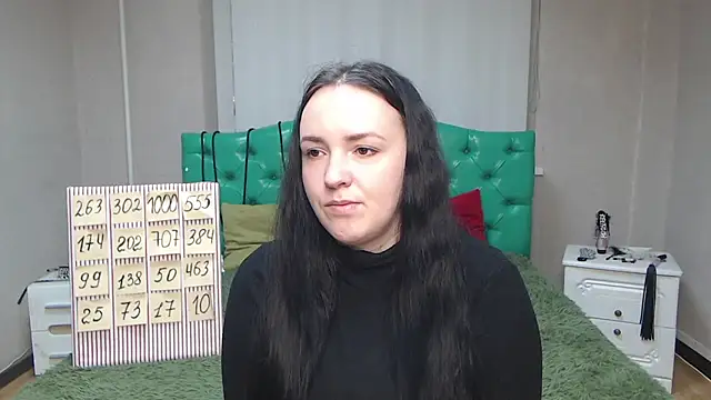 IsabelBlackberry online show from February 7, 2025, 6:03 am