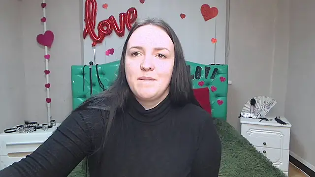 IsabelBlackberry online show from March 10, 2025, 9:10 am