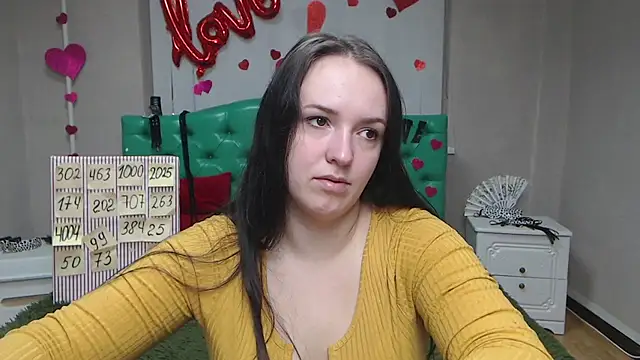 IsabelBlackberry online show from September 15, 2025, 5:07 am