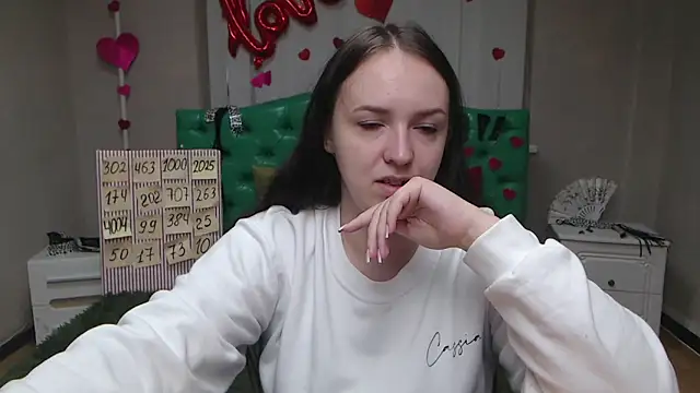 IsabelBlackberry online show from September 20, 2025, 5:08 am