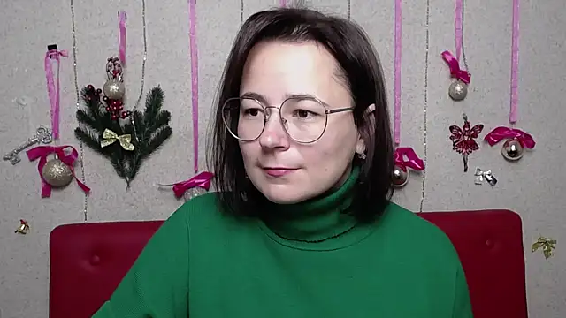 Snapshot of MarieSho chatting on December 18, 2024, 10:19 am MarieSho online show from December 18, 2024, 10:19 am