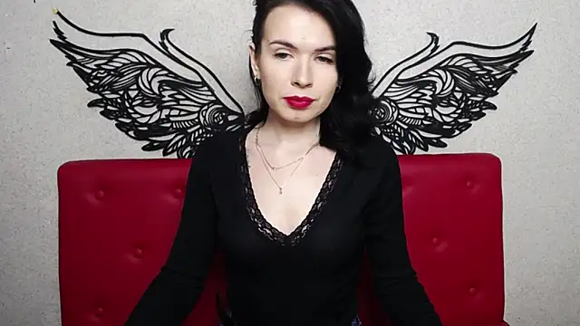 JasmineKouch online show from February 4, 2025, 6:17 pm