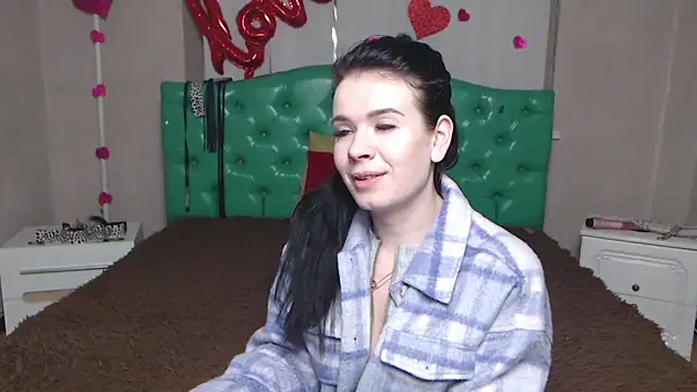 JasmineKouch online show from February 7, 2026, 6:22 pm