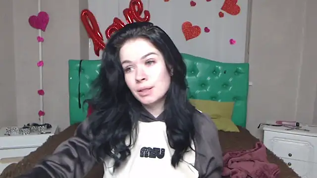 JasmineKouch online show from February 13, 2026, 6:15 pm