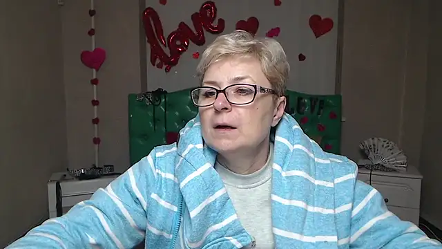 Snapshot of EmiliaGree chatting on January 15, 2026, 7:06 pm EmiliaGree online show from January 15, 2026, 7:06 pm