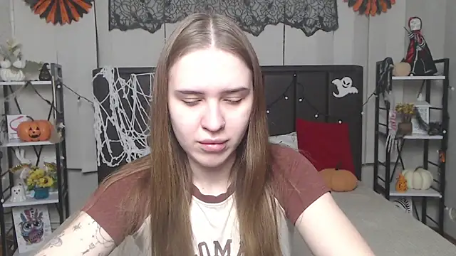 LauraHlot online show from October 30, 2025, 6:08 pm