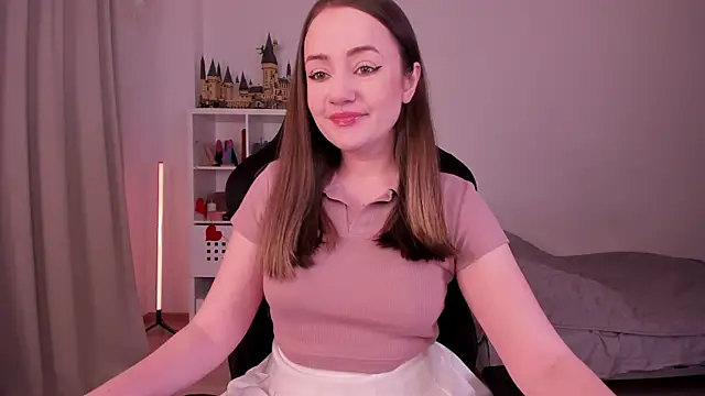 WalkingGirl online show from February 16, 2025, 6:21 pm