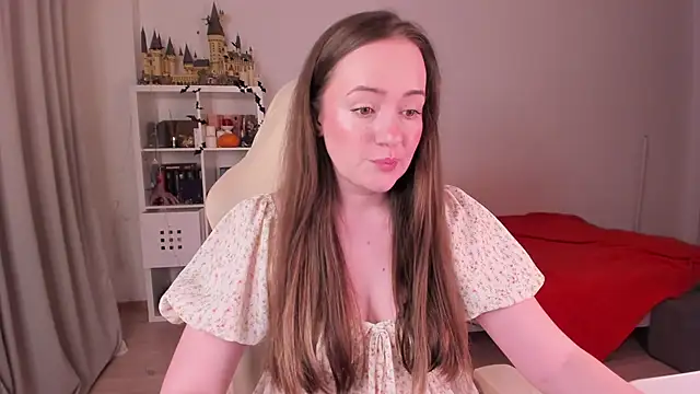 Snapshot of WalkingGirl chatting on November 4, 2025, 8:19 pm WalkingGirl online show from November 4, 2025, 8:19 pm