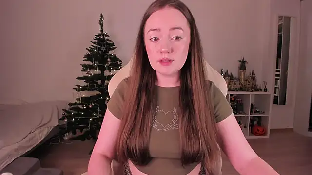 Snapshot of WalkingGirl chatting on December 18, 2025, 7:20 pm WalkingGirl online show from December 18, 2025, 7:20 pm