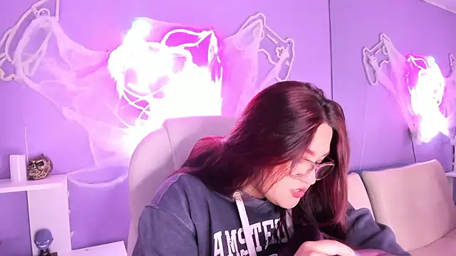 Snapshot of Camiila_Osorio chatting on October 30, 2025, 7:36 pm Camiila Osorio online show from October 30, 2025, 7:36 pm