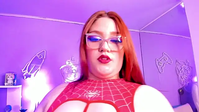 Snapshot of Camiila_Osorio chatting on January 6, 2026, 7:39 pm Camiila Osorio online show from January 6, 2026, 7:39 pm