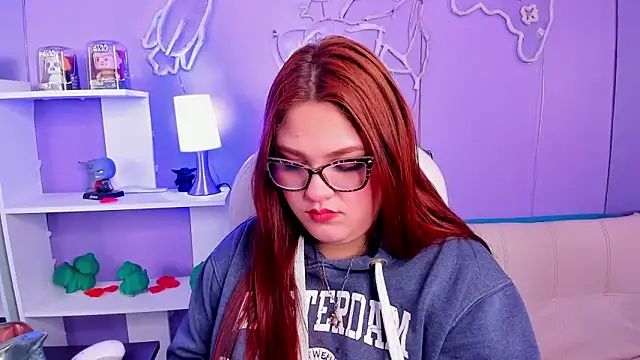 Snapshot of Camiila_Osorio chatting on February 3, 2026, 7:30 pm Camiila Osorio online show from February 3, 2026, 7:30 pm