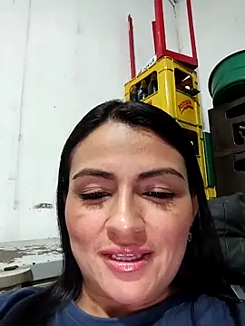 Linda Lars online show from October 13, 2025, 4:12 am