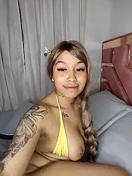 MarieLeon online show from March 13, 2025, 12:16 am