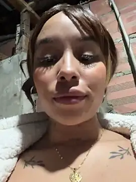 MarieLeon online show from March 18, 2025, 11:20 pm