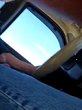 Snapshot of coolbrease10 chatting on February 9, 2026, 7:07 pm coolbrease10 online show from February 9, 2026, 7:07 pm