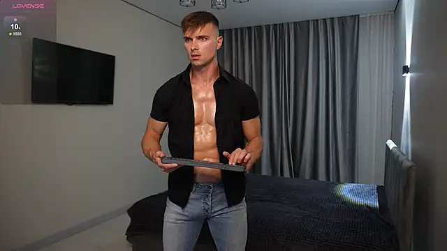 Nik Sharp online show from September 23, 2025, 5:05 pm