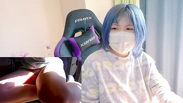 hazuki 8008 online show from November 19, 2025, 2:33 am