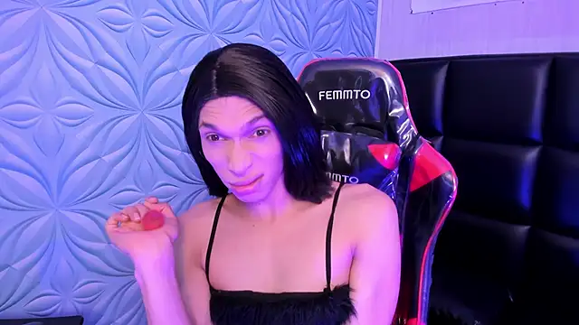 Snapshot of Milk_max_18 chatting on October 24, 2025, 9:11 pm Milk max 18 online show from October 24, 2025, 9:11 pm