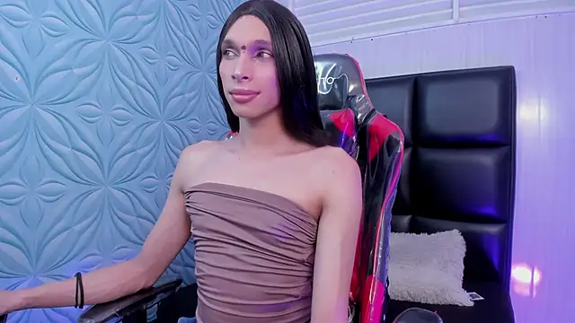 Snapshot of Milk_max_18 chatting on November 26, 2025, 10:44 pm Milk max 18 online show from November 26, 2025, 10:44 pm