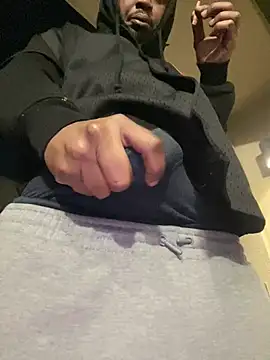 Snapshot of MobyDxck chatting on December 21, 2024, 9:23 am MobyDxck online show from December 21, 2024, 9:23 am