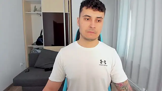 Snapshot of MatMalonne chatting on March 4, 2026, 10:21 am MatMalonne online show from March 4, 2026, 10:21 am